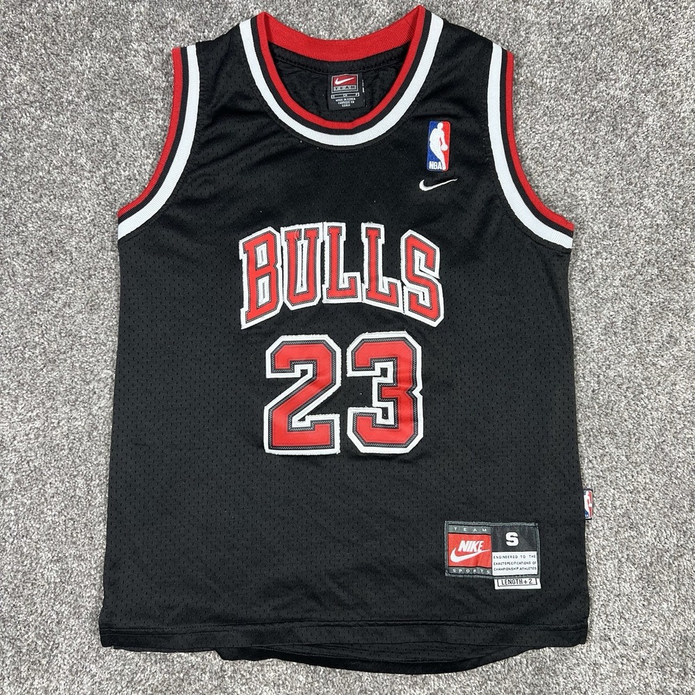 Michael Jordan Nike Team Sports Vintage Chicago Bulls #23 Jersey Size S Youth